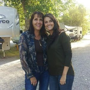 Meet your Posher, Cassi